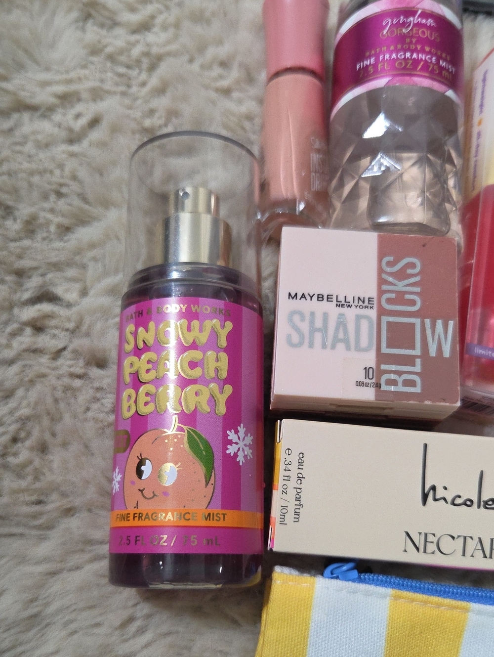 Makeup Bundle - Picture 2 of 8